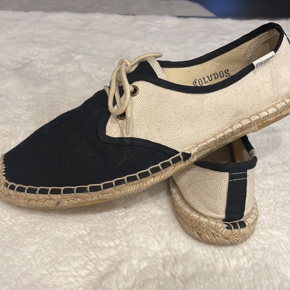 Solids Colour Block Lace Up shoes - Picture 4 of 8